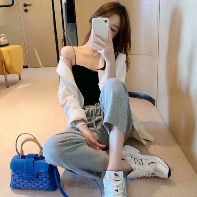 天真派：红楼梦之桃花诗社