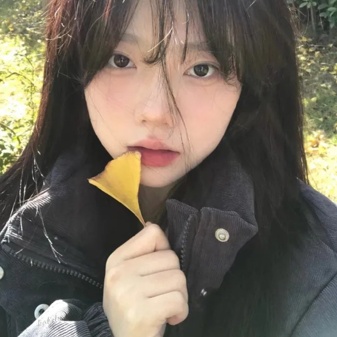 伊莎贝尔跳到聚光灯下